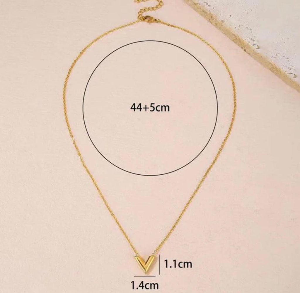 V shaped pendant
